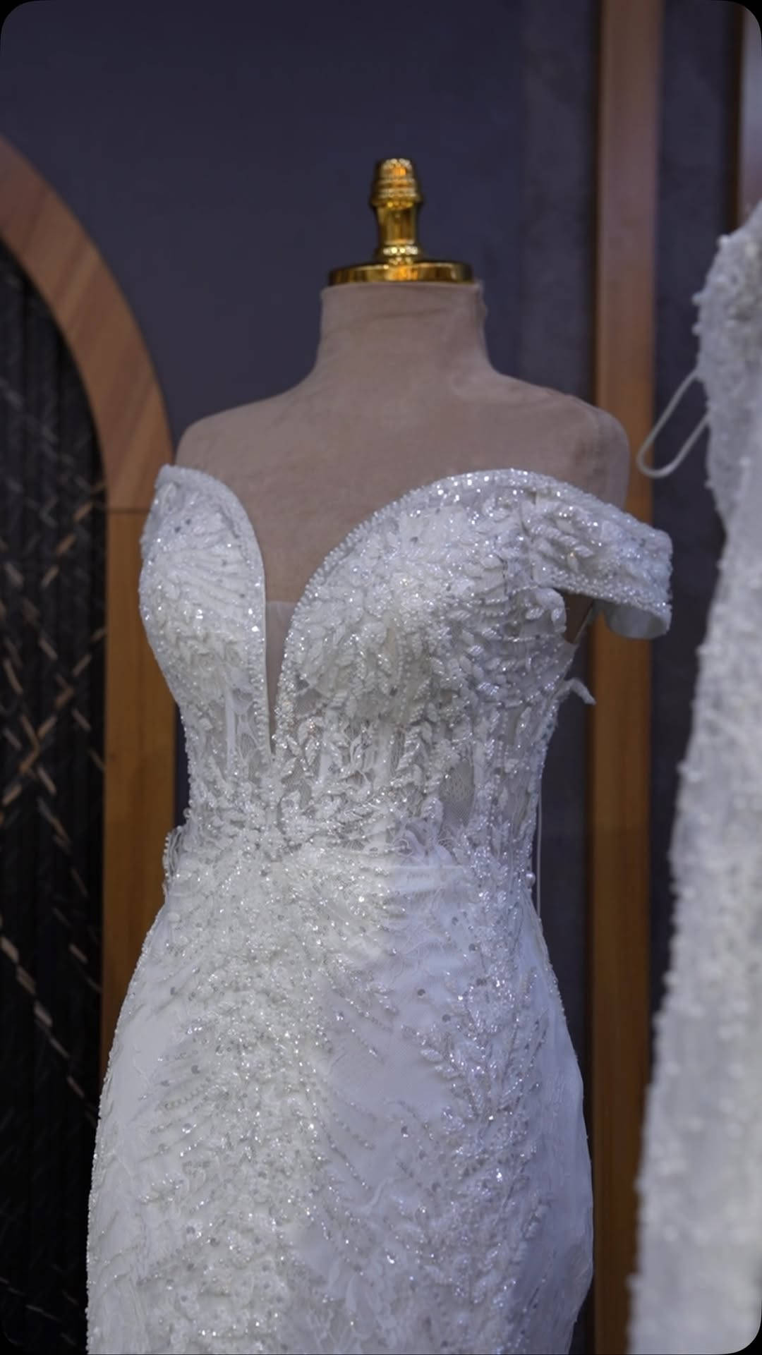 مع سنتر ليمونة2 مراح تحتارين  نوفرلج الي تردينه وباسعار مناسبه
بدلات الزفاف والحنة👰
فساتين السهرة للبيع، وللإيجار
***********⁩⁩⁩⁩⁩⁩⁩⁩⁩⁩
