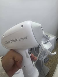 جهاز ليزر للبيع  مستعجل للتواصل ٠٧٧٧٢١٩٠٤٩٠  العنوان بغداد الجديده