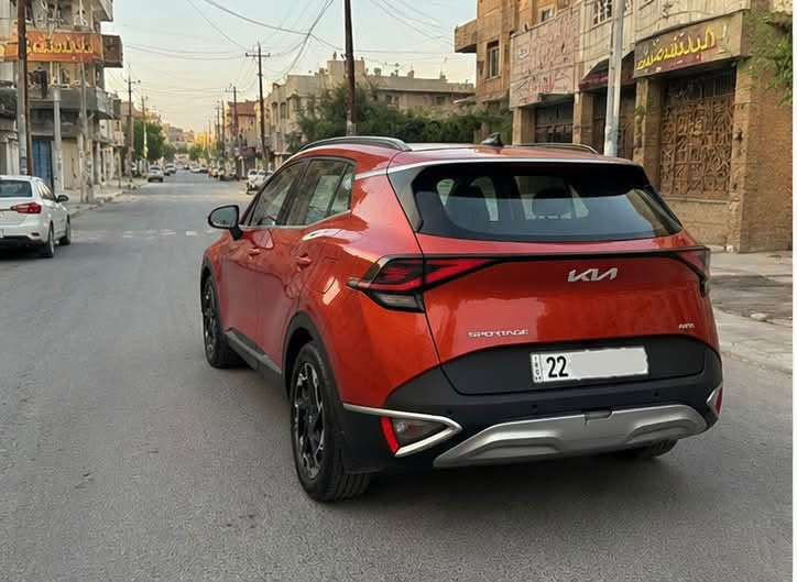 🔥 للبيع كيا سبورتاج 2023 🔥
✨ لون مشمشي مميز وجذاب
📍 بغداد / الأعظمية

🚘 ماشيه 28 ألف كم فقط
📋 رقم أربيل جديد
✅ خليجي
✅ مكفولة (ضمان الدولية) 

🔹 محرك 2.0 لتر
🔹 جير أوتوماتيك 6 سرعات
🔹 بانوراما
🔹 كاميرا 360°
🔹 شاشة Apple CarPlay
🔹 مثبت سرعة
🔹 أوضاع قيادة متعددة (Drive Mode)
🔹 حساسات أمامية وخلفية
🔹 شاحن لاسلكي
🔹 بصمة تشغيل + بصمتين
🔹 صندوق كهربائي
🔹 تدفئة الكشنات والمقود
🔹 هاند بريك كهربائي + Auto Hold
🔹 نظام نزول المنحدرات
🔹 مانع انزلاق
🔹 حساسات ضغط الإطارات
🔹 شفتات مقود
🔹 Bluetooth
🔹 كشنات مغلفة

💯 السيارة نظيفة جداً ومجهزة بمواصفات ممتازة
⚠️ بيها ملاحظات بسيطة جداً

💰 السعر:205 قابل للتفاوض للجادين

📞 ***********

🚨 فرصة للراغبين بسيارة عائلية حديثة، اقتصادية، ومواصفات كاملة بسعر مناسب. �
