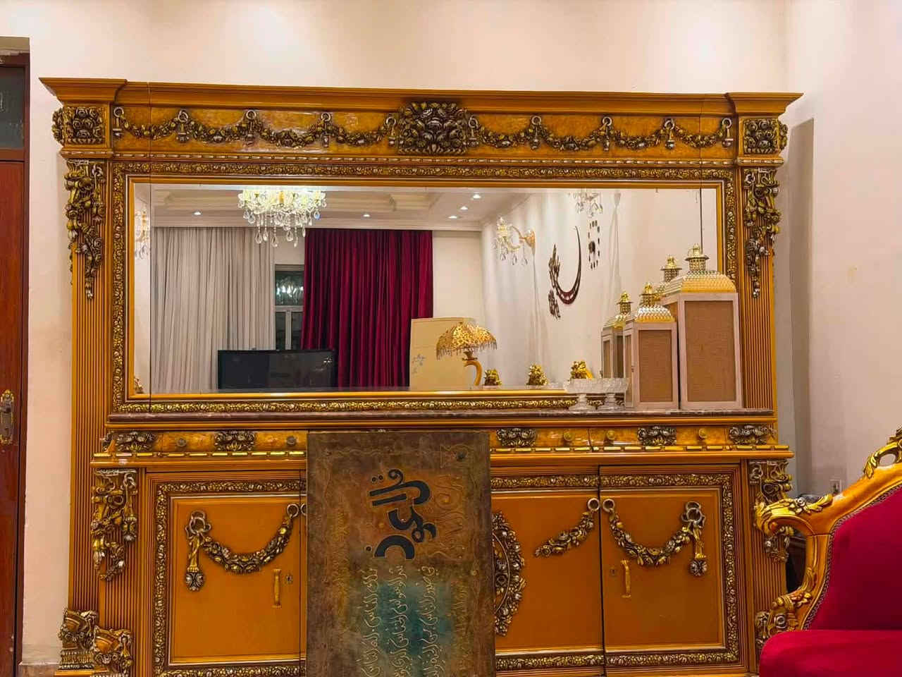 تخم دمياطي اخو الجديد مع فاترينا ايطالي خشب زان الوزن الثقيل مشتريهم ب ٥٧ ورقه
ابيعهم ب ١،٥٠٠،٠٠٠دينار عراقي مكاني العامريه 
***********
