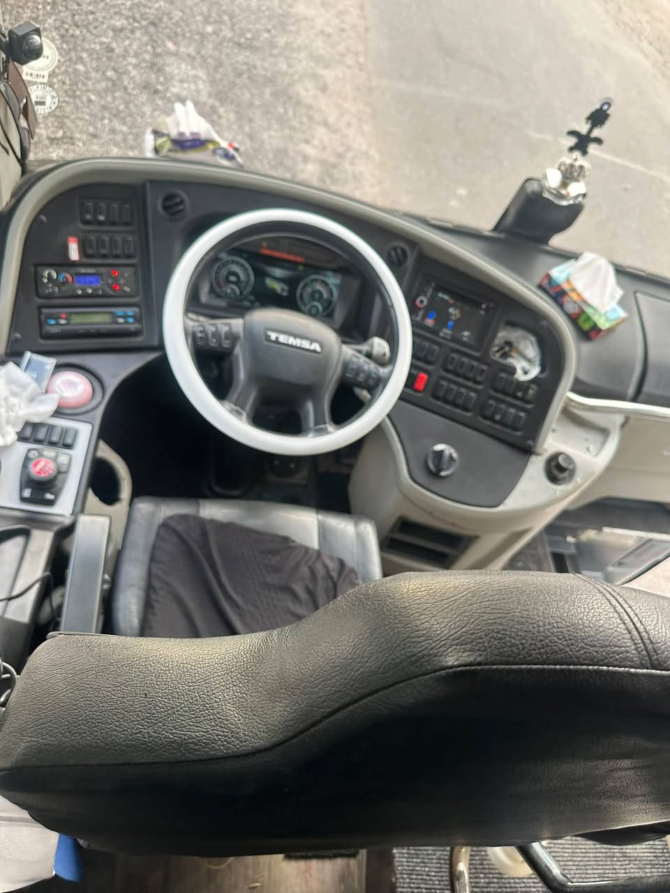 شاحنة • ٨٨ • هيتو