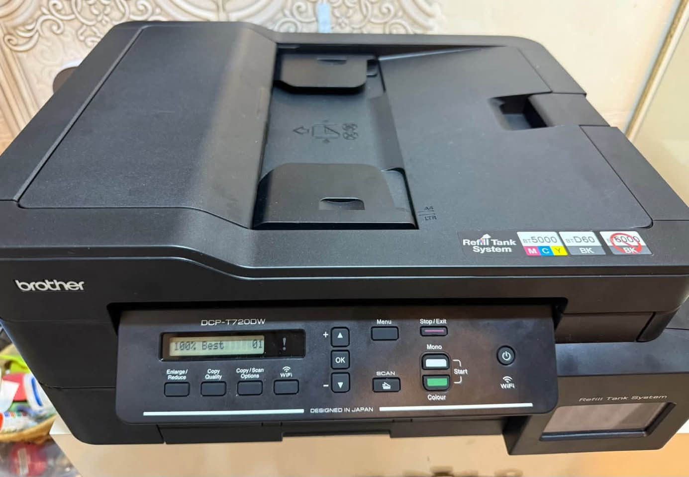 طابعة برذر T720WD
طباعة وجهين تلقائي
واي فاي 
فيدر + سكنر
واسود وابيض + ملون
جديده صار يومين من شتريتها 
بس ماعرفت استخدمها 
 بالكارتونه مع كل ملحقاتهه
سعرها ٣٠٠ الف وبيها مجال
متوفر توصيل الى جميع محافظات العراق
للاستفسار الاتصال على رقم ***********
