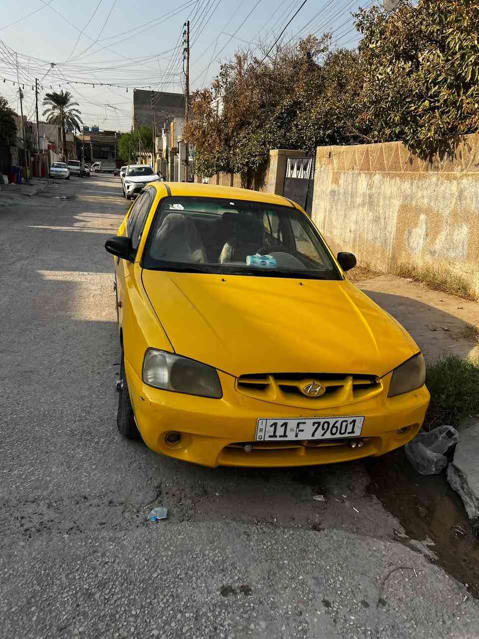اكسنت فيرنا موديل 2000سياره خصوصي مكينه وكير خير من الله سياره صافيه وحلوه السعر32وبيهامجال مكاني بغداد الدوره ***********
