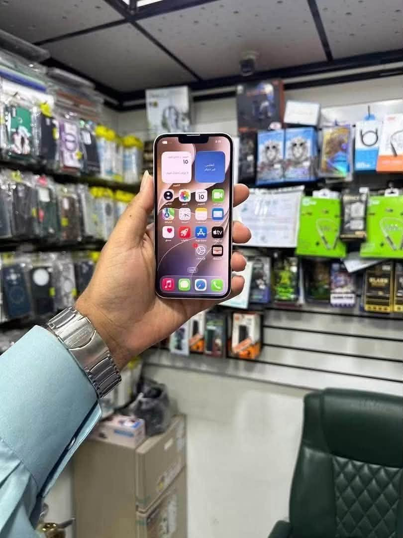 ايفون 13 • ١٢٨ • بطارية ٩٣٪