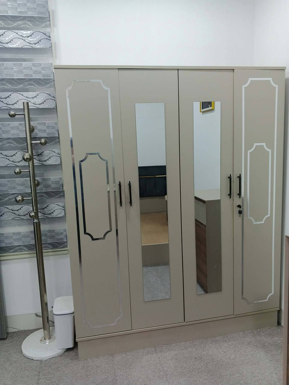 غراض بيت جديدة مامستعملة للبيع
الاستقرار عن الاسعار الاتصال على الرقم
***********
