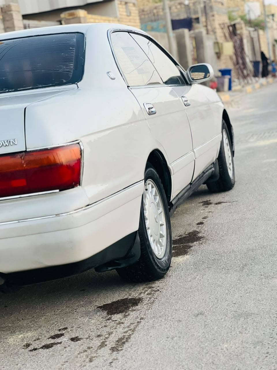 بطه فصل لون لؤلؤي مديل1993 رقم بصره مشروع وطني  كفاله السياره من  ضربه وگص ونقل چثه محرك 2500 محرك وكير كفاله حداده جديده تخم تاير السياره جاهزه ما ناقصها شي السعر 50 وبيه مجال الاتصال *********** المكان الناصريه قضاء الفهود
