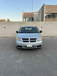 دودج كرفان • ٦ سلندر • ٢٠٠٨