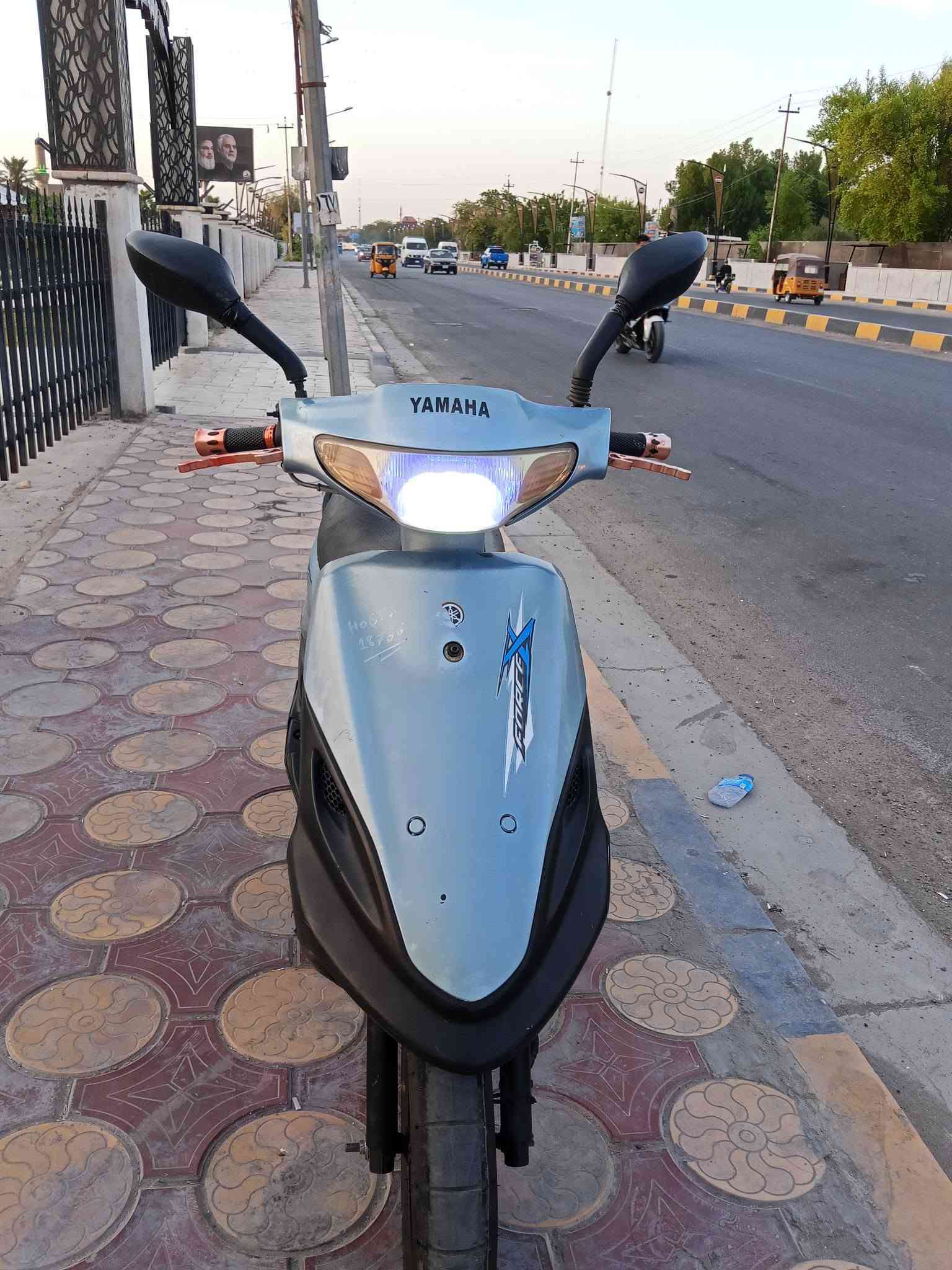 السلام عليكم دراجه ماكس قجمه للبيع كهربائيات شغاله زوج تايرات جدد جيلاتي هندي شغال سلف شغال السعر 400 وبيها مجال للطيبين واذاكم مراوس ما عندي اي مشكله الدراجه نظيفه  هذه رقم تلفوني *********** واللي يريد يتواصل على الخاص متواجد
