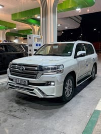 لاندكروز بريم • ٢٠١٨ • رقم بغداد