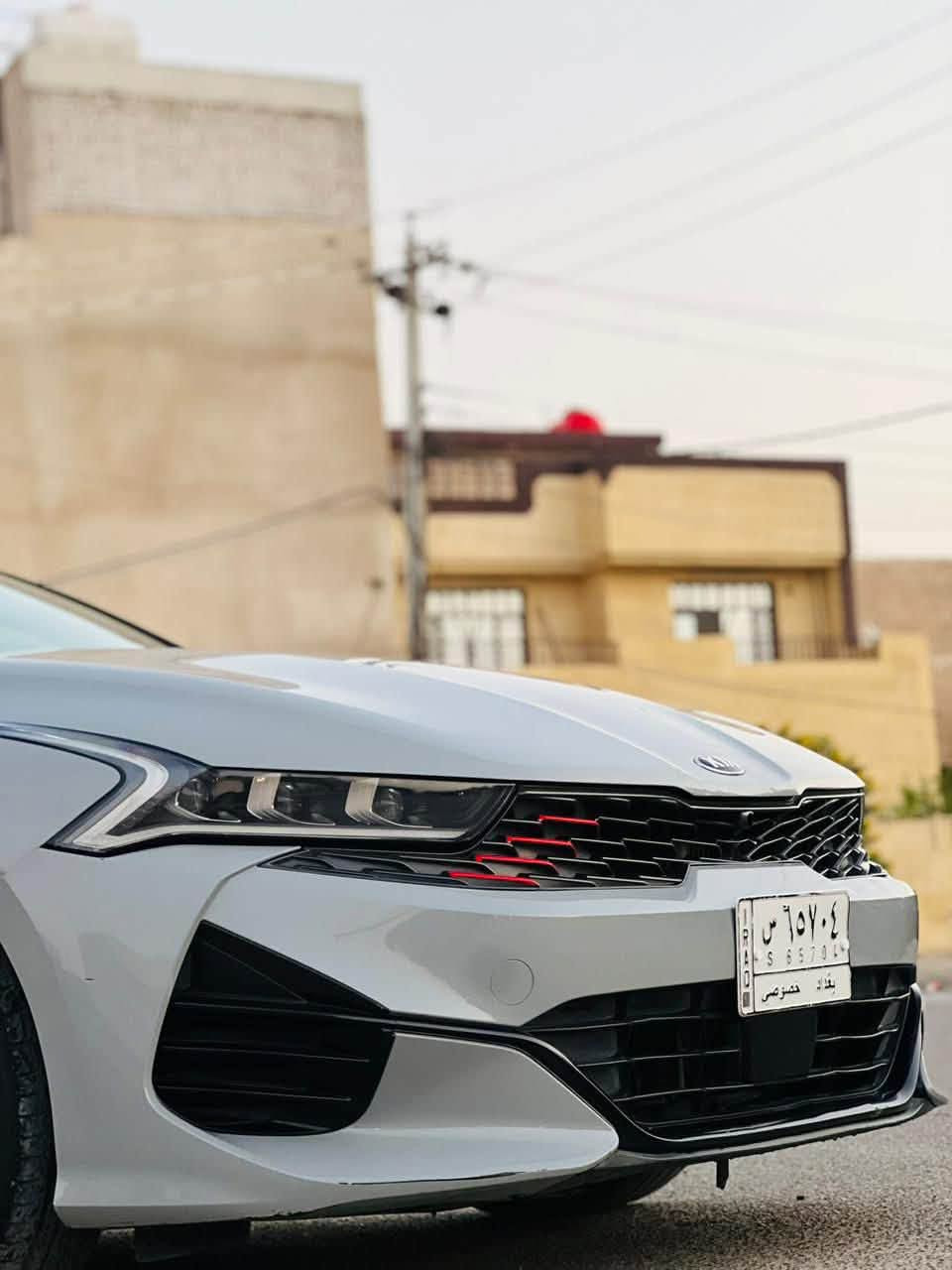 السلام عليكم 🧿
للبيع كيا K5 
ماشية (38m)

 الفئة جيتي لاين
المديل /2021 
رقم بغداد معوقين 
الضرر بنيد وجاملغ بدون دواخل 
 السعر.  (158. بيها مجال )
1 حجم المحرك 4 سلندر 1600 تيربو 
2 كامره +رادارخلفي+رادار امامي+ رادار جانبي مانع اجتياز  
3 بصمه ابواب وتشغيل عن بعد 
4زنون عالي وناصي
5مقاعد جلد اصلي احمر مختوم جيتي 
6سقف بنراما
7مقاعد الامامي كهرباء 
8هاند بريك بصمه 
9تحديد مسار 
10شاشا كبيره مع كامره دواره
11 ستيرن رياضي D شعار GT LINE
12 مثبت سرعه
13شحن هاتف 
14 اشاير بل مري 
15نضام قياده ايكو + سبورت + سمارت + نورمال 
وباقي المواصفات المعروفه في فئة جيتي لاين 
مكان السياره بغداد البياع
ومراوس بكورلا هايبرد فقط 
   .***********
.
