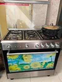 طباخ ايطالي وغساله LG مستخدمات العنوان كراده داخل  للتواصل 07836286888