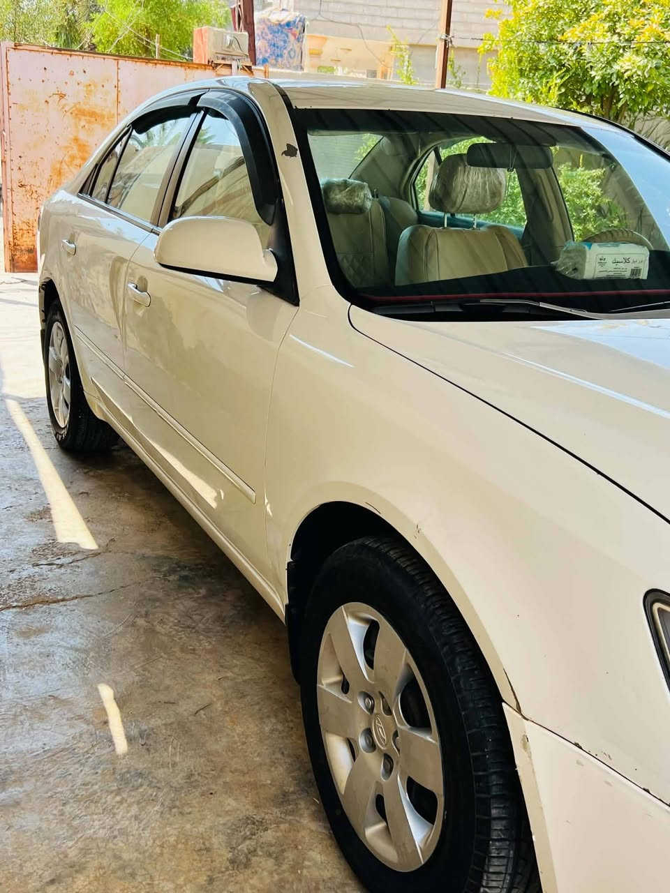 سلام عليكم سيارة سوناتا موديل 2008 فول موصفات بدون ضرض لا صبخ ولا تبديل خير من الله محرك ألفين وربعميه خير من الله سيارة مالت   بيت السبير ما نازل تبريد ثلج صدر امامي خلفي جديد وهاذه رقمي ‏‪***********‬‏
