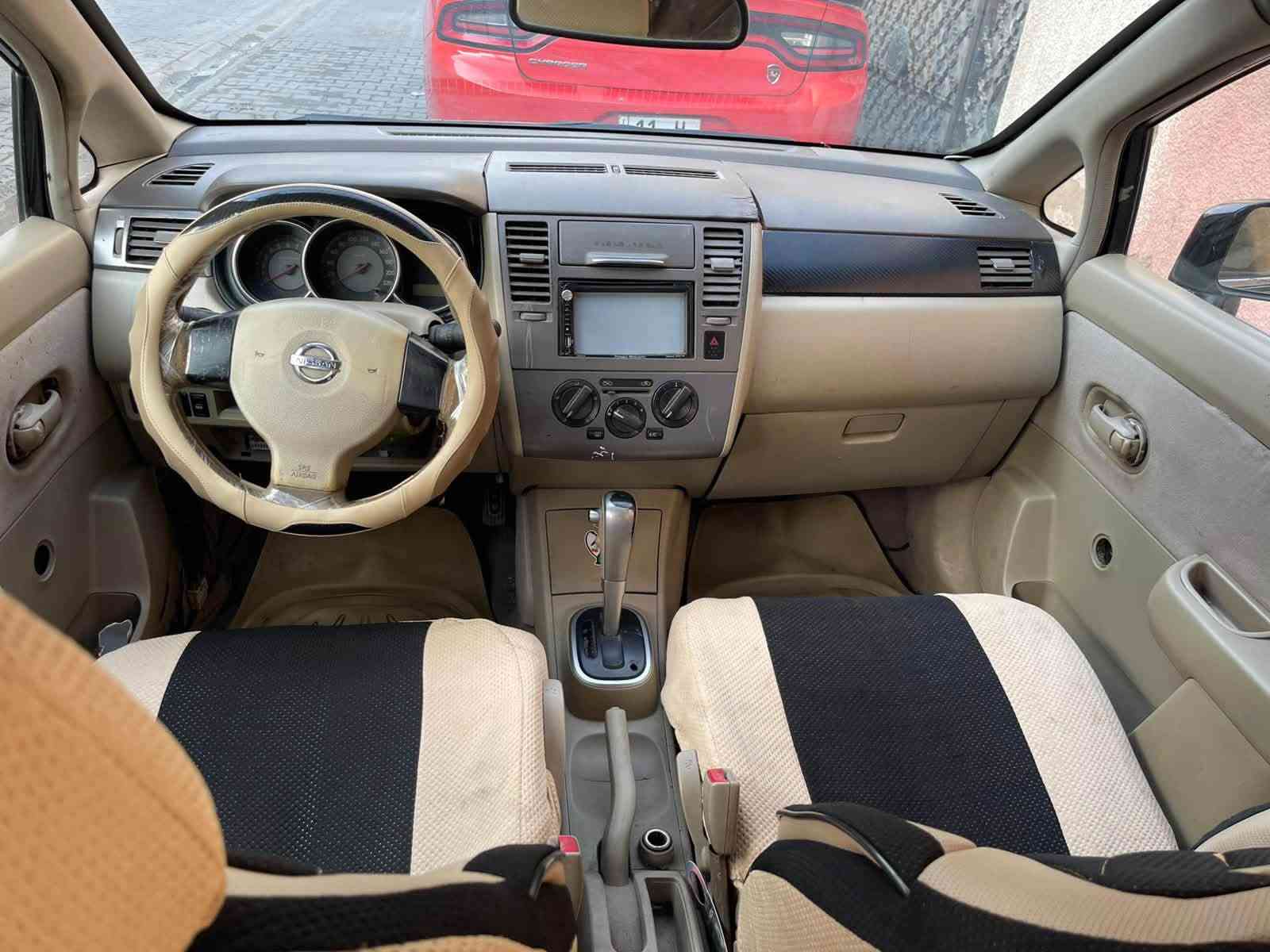 نيسان تيدا • ٢٠٠٦ • الكرخ