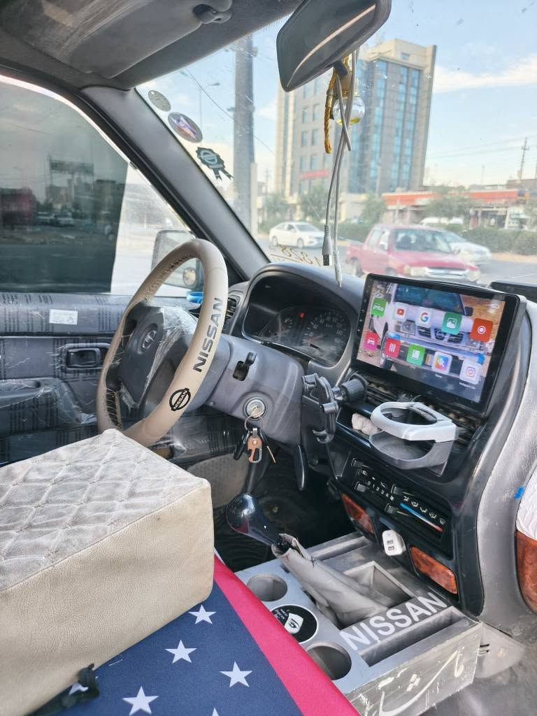 پیکەب نیسان مۆدێل  2002 بۆ فرۆشتن.
تەبریدو  🥶 +پاوەر 🏎️+غاز ⛽وبنزين +شاشه ايبات.  5 قلاب جوار تايه نويه
بەشەرتی گێرو مەکینەو ئەکسل شانصي 
بێ دەعمو لێدران زور خوينه بيلاد شركه
سەنەوی نوێیە هزه نويه 2027   به شرت وكاله تحويل 
جيه جيه بويخ هي  لەسەر ساغەی سقفو شانه نيتي 
شوينه هه والير مشتري نيه سرمان مشين*********** وتس*********** أربيل, العراق

نص مكتوب في الصور:
- *********** نيسان 2002 *********** واتساب