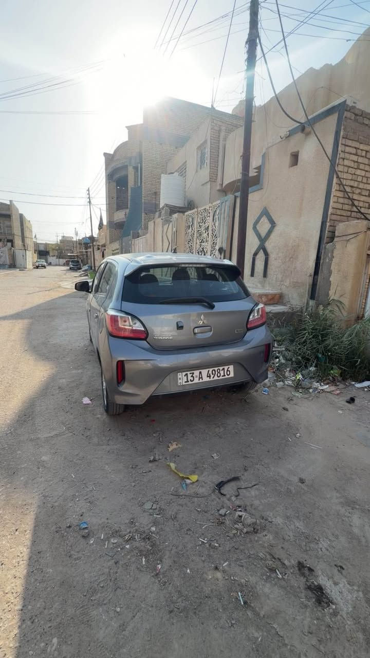 مستيبوشي ميراج 2022جديده وحلوه ومابيها نواقص تبريد ثلج مكينه ناعمه حداديه جيده وبيها رادر امامي رقم ميسان معوقين باقي سنه وتصير حره سياره كلش نضيفه ايستفسار تصال *********** عمارة, ميسان
