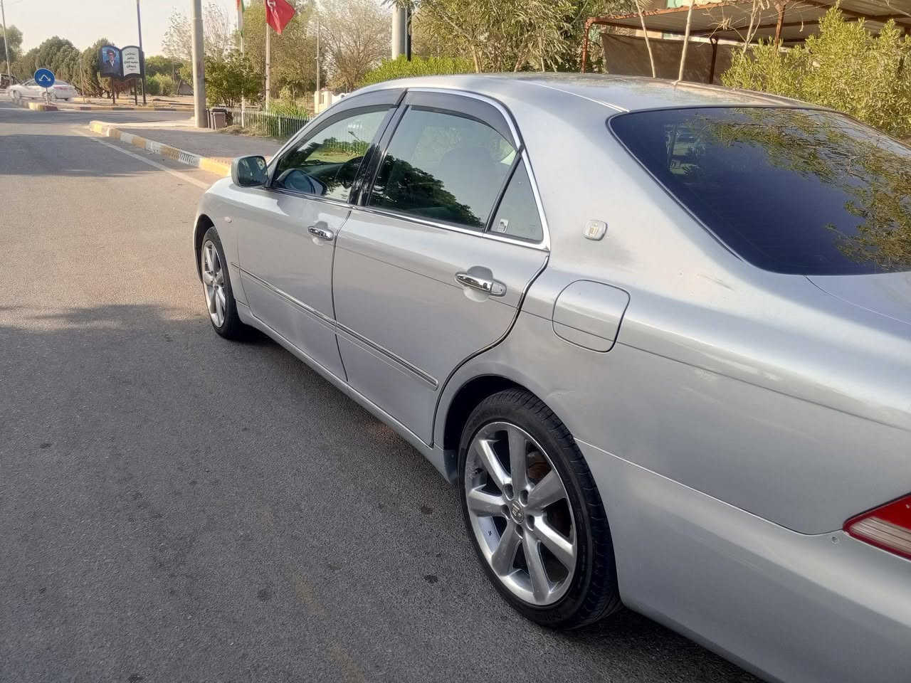 شاهینە ڕۆیاڵ 2005 مەکینە بچوکی گێڕ بچوکی 4 دوگمە و پەردە و تەبرید بەسراوە بێ بۆیاخە،بێجگە لە سندوقەکەی بۆیاخی نیە،کامل مەسروف کراوە ،چرکەی تیانیە ، بێ مەسروفە ،کامل شلەمەنی گۆڕاوە ،نرخی 45 گەڵا و مەعامەلە لەکەلارم ،دانسقەیە،تاقانەی هەموو کەلارە 
***********
