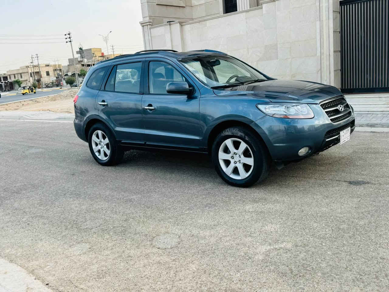 هيونداي • سنتافي • بدون تفاصيل
