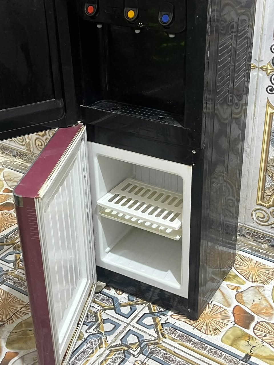 تلفزيون LG • براد • نظيفة