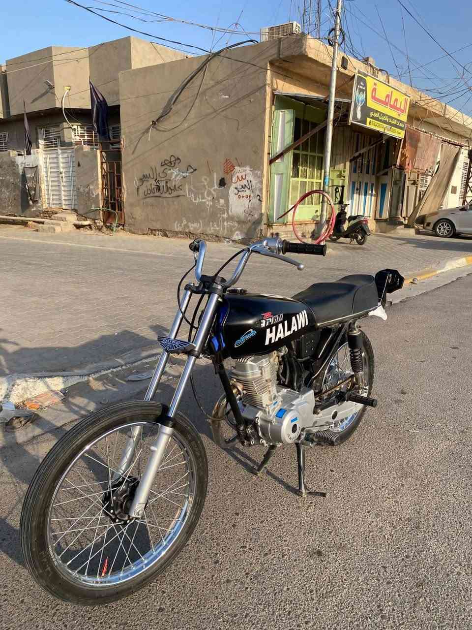 السلام عليكم دراجه للبيع شاصي 22نامه شلامجه اسكنر والمكينه 25رابيدو الاصي 6احرف مفتوحه مره في 
الدراجه شلعه ومعدل فول مكينه خرسه ماينسمع صوته 
مكاني ديوانية مركز 
***********👈 بي واتساب 
ب675مجال قليل

