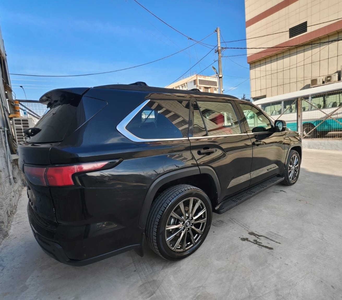 سلام عليكم 
تويوتا سيكويا 2023 للبيع فقط 
TRD SPORT 
سياره حادثها موضح بلصور صبغ فقط العركجين الجاملغ رجع بارد 
ماشيه 43الف
بجم كبس سياره متعوب ع تصليحها ويل لكزز 25 مع تخم تاير 
مكانها ديوانيه 
السعر  40 يعني أربع شدات 
***********
