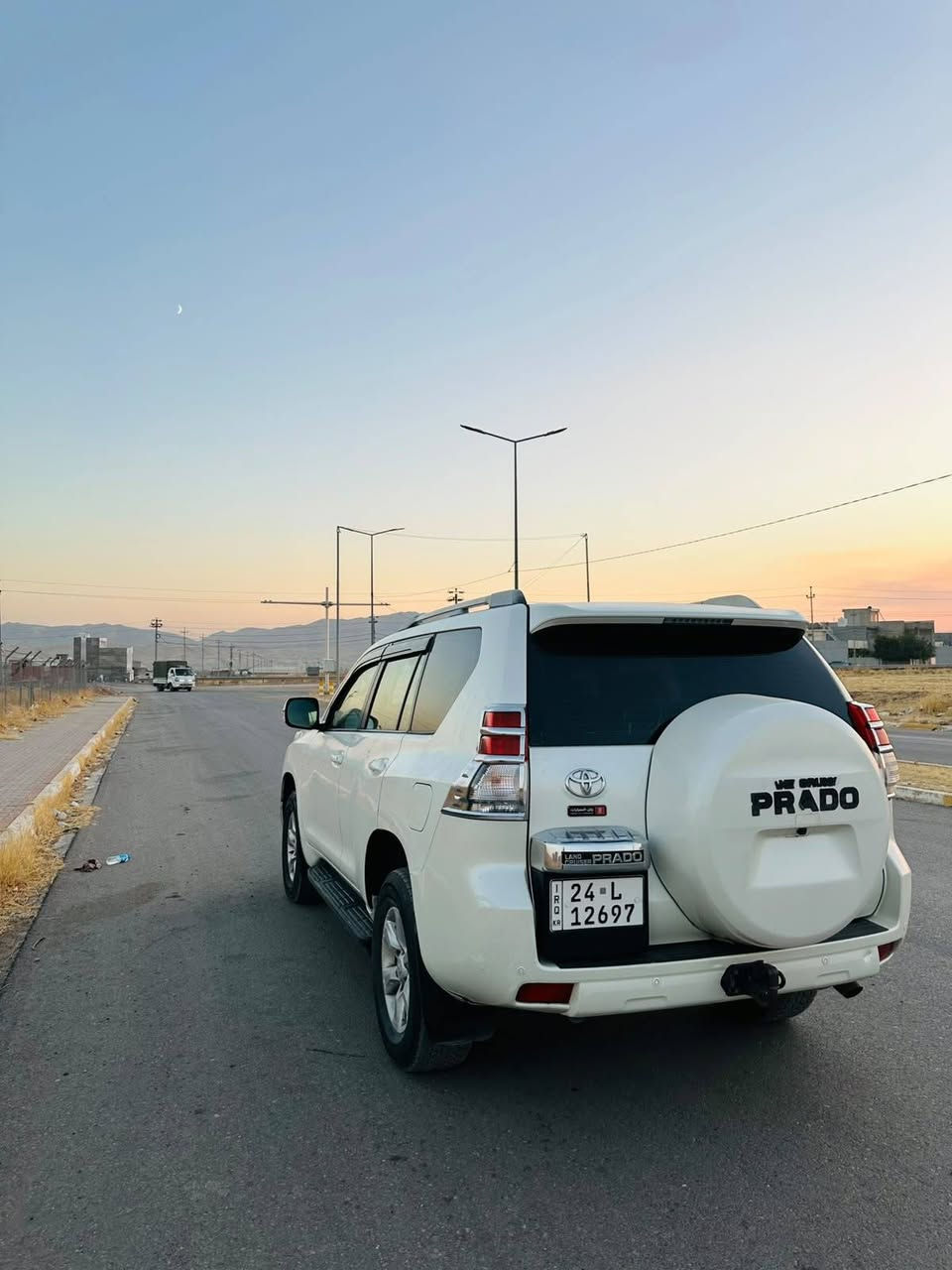 Toyota Land Cruiser Prado TXL)
​الموديل: 2012
​الصبغ: نص قطعة صبغ فقط (باب الراكب الأمامي)، بدون دواخل ومكفول من كلشي.
​السبير: سبير علاقة (عالي).
​السعر: 230 ورقة (23,000 دولار) وفيه مجال بسيط للشراي.
​رقم الاتصال: ***********
.........
تۆیۆتا لاند کرۆزەر پرادۆ (Toyota Land Cruiser Prado TXL)
​مۆدێل: ٢٠١٢
​بۆیاغ: تەنێ نیڤ پارچە بۆیاغ (دەرگەهێ لایێ نەفەری یێ پێشیێ)، بێ تێکچوون و بەشەرت.
​سبێر: سبێر پەڕە.
​بها: ٢٣٠ وەرەقە (کێمەک مەجال تێدا هەیە بۆ کڕیارێ ڕاستەقینە).
​ژمارا تەلەفۆنێ: *********** دهوك, العراق
