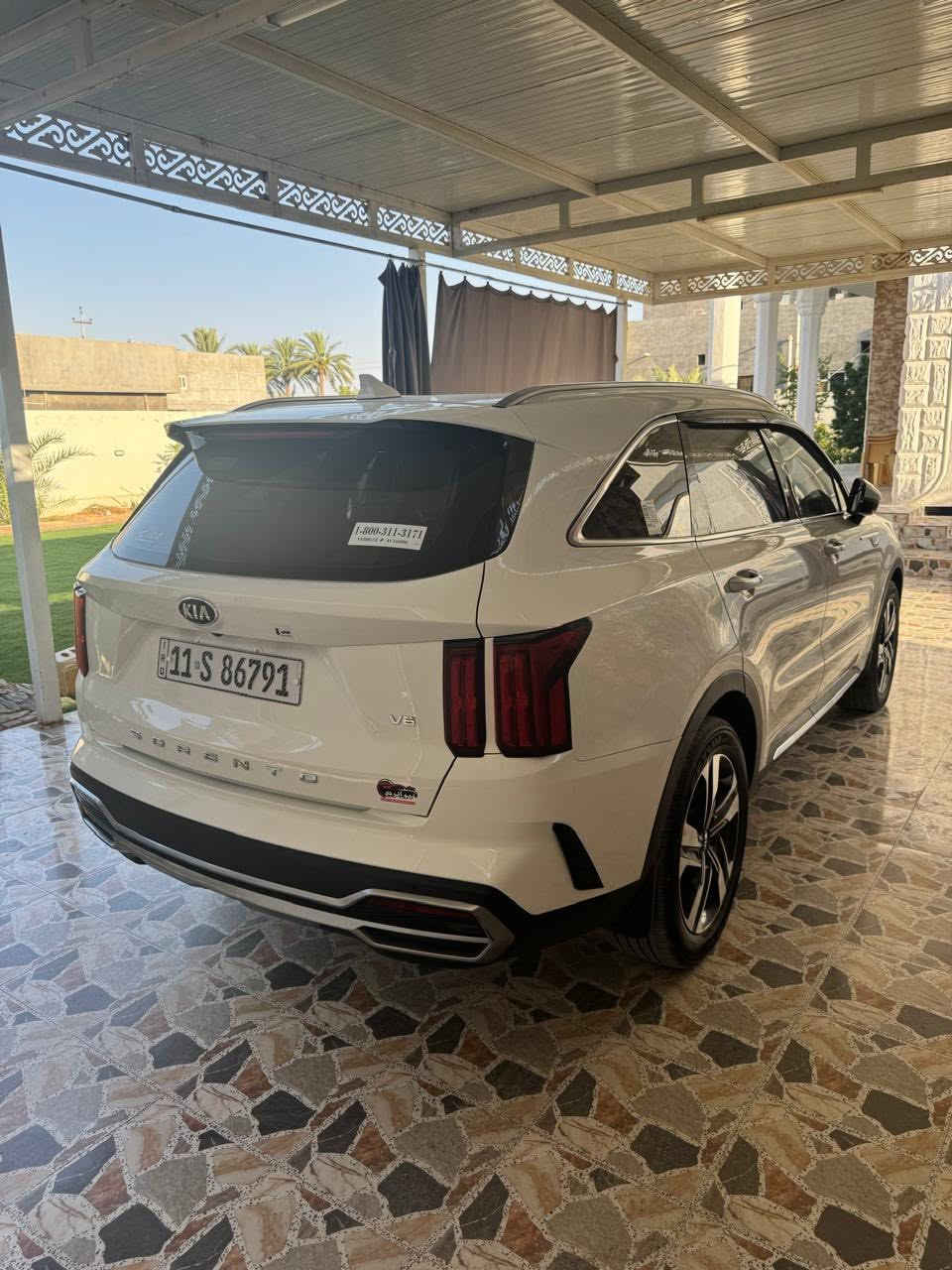 السلام عليكم ورحمة الله 
كيا سورنتو 2021 للبيع 
مكفولة ، بيها فقط كرت بالبنيد صغير وبارد بالچاملق ، السونار مرفق بالصور 
ماشية ٧٥ 
السعر ٢٤٨ وبيها مجال 

***********
مكانها الانبار الرمادي
