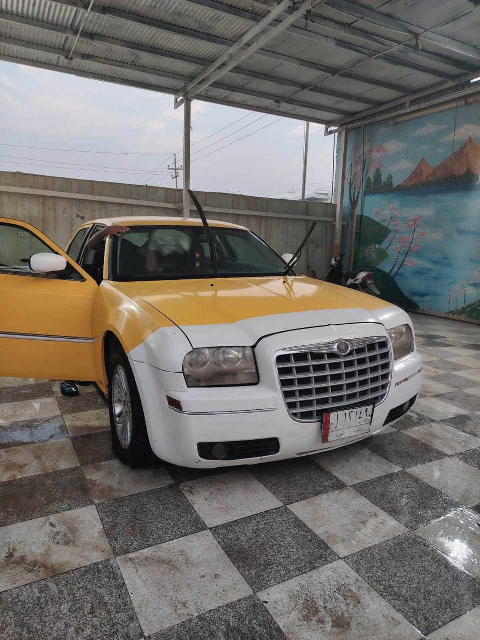 اوباما موديل ٢٠٠٩ بسمي مصفره هيئه ومرور بيها منضومة غاز خطها بغداد عماره ب٨٥ وبيها مجال للشراي مكان ميسان العماره رقم الهاتف ‭***********‬
