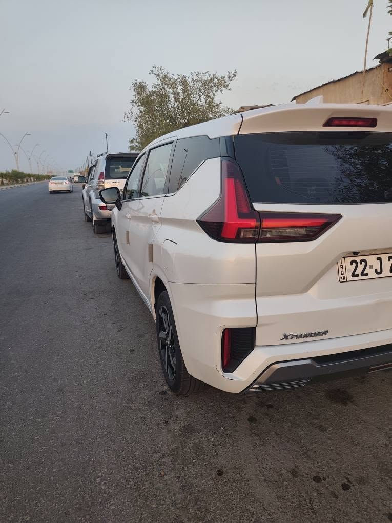 مستوبيشي اكسباندر ياباني محرك ١٥٠٠ تنفس طبيعي بانزين عادي موديل ٢٠٢٣ سياره عائليه ٧ راكب بيها بارد مكانين شوف العين ماشيه 38 الف سياره اقتصاديه بشكل مكاني البصره الزبير *********** و متوفر واتساب البصرة, العراق
