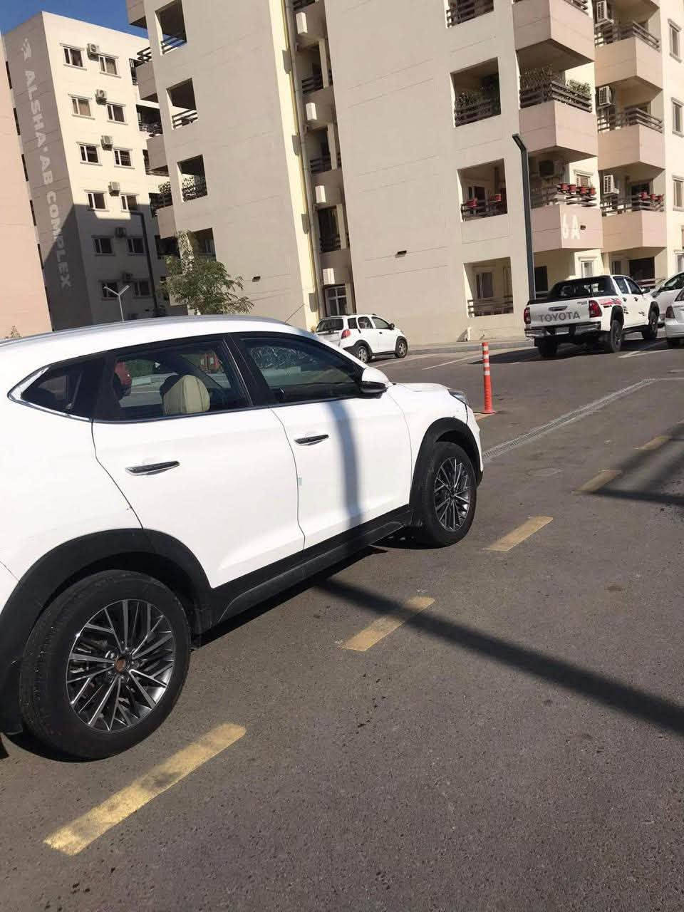 السلام عليكم 
للبيع توسان 2019
خليجي لون ابيض 
رقم بغداد بسمي 
بصمه كشنات جلد 
تحكم استيرن 
كشنات كهربائيه 
مكاني واسط الصويره 
***********ا
السعر 185
