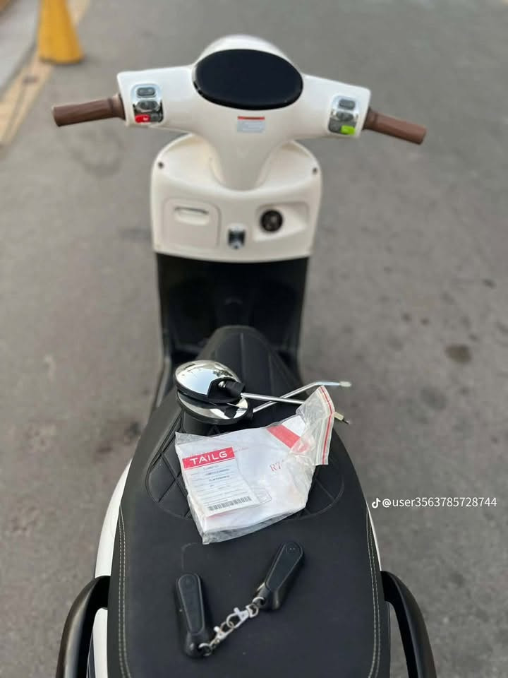 Tailg classic 2026زيرو شرط 

تاليج 2026 كلاسك فول مفول
ظمان 6 اشهر
باتري وعقل وملف ظمان 
ملف 1500 واط حقيقي بقصوه عليه
سرعه 65 حقيقي
3 انظمه سرعه ايكو رقم 1 اقتصادي بشحن
وستريت رقم 2
ورياضي رقم 3 سرعه فول
لون مميز ابيض
استخدام شهر وشويه جلخ مابي
السعر خابر على الرقم وتدلل وبي واستاب ***********

مكاني موصل ايسر
