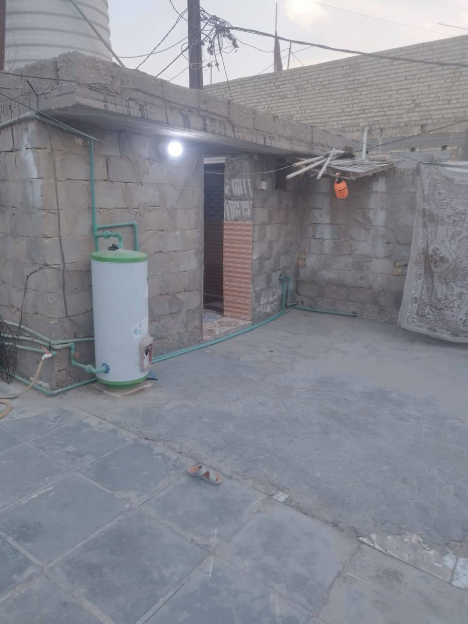 بيت زراعي • بالزراعي مال غسل • غرفتين