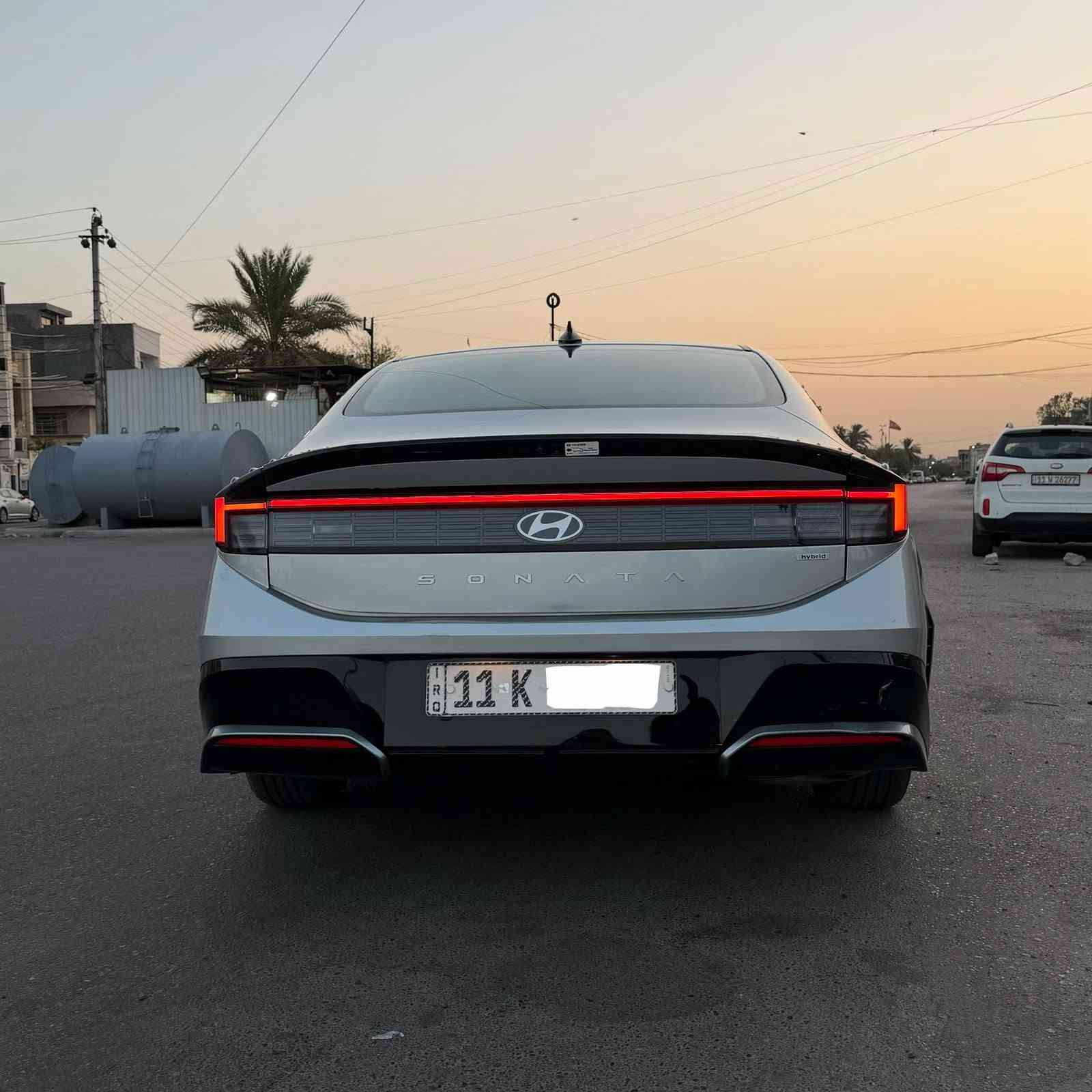 السلام عليكم
سوناتا  موديل2025 هايبرد للبيع
السياره فول مواصفات عده الفتحه
السياره رقم بغداد بسمي تحويل ثاني يوم
السياره حادثها صفحه الي بصف السايق و صور حادثها و سونارها موجودات خاص
سعر السياره 168 وبيها مجال جداً بسيط
***********
