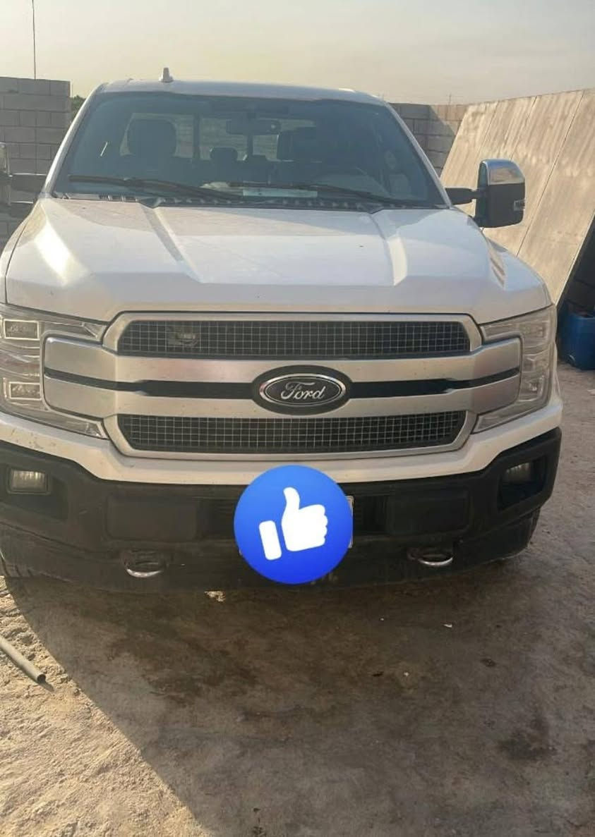 السلام عليكم مووديل 2019 فورد امريكي F150 بلاتينوم فول مواصفات كفاله عامهالسعر 225 ورقه بيها هواي مواصفات ‭.   ***********‬ رقم صاحب السياره البصره الزبير رقم بصره
