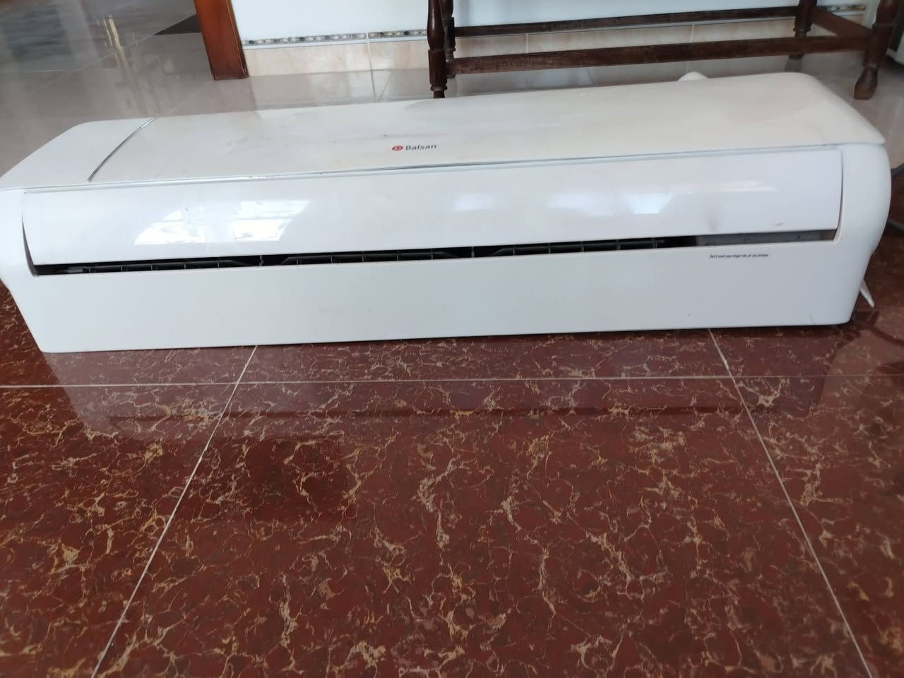 سبلت للبيع طنين وسدوس مشتغل شي قليل
سعر 500 الف
***********
