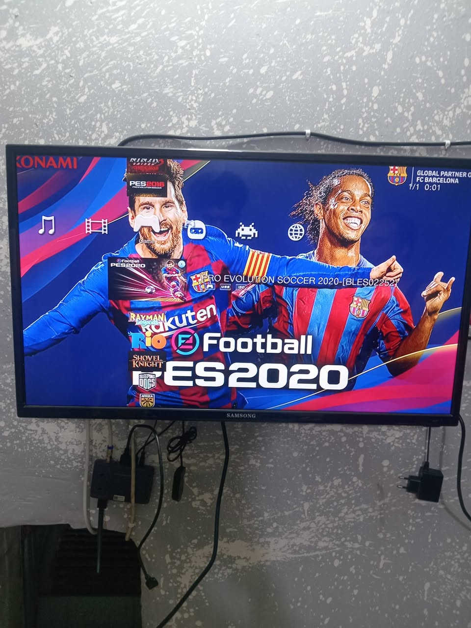 بلايستيشن 3 نضيف • هارد ٢٥٠ جيجا • هارد خارجي ١ تيرا
