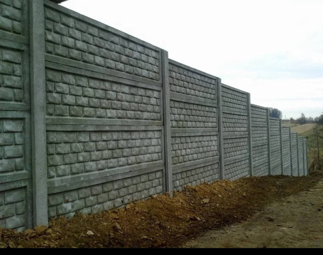 معمل الرحاب للمنتجات الخرسانية 🏗️
نقدّم لكم الألواح والأعمدة الخرسانية مسبقة الصب بجودة عالية وتصاميم متنوعة، مناسبة لمختلف الاستخدامات:

🔸 مناسبة للمزارع والبساتين والاستراحات

🔸 مناسبة لتسييج الأراضي والمشاريع الزراعية

🔸 مناسبة للحظائر والمخازن

🔸 سهولة وسرعة في التركيب

🔸 سهولة الصيانة والاستبدال

🔸 عمر خدمة طويل وتحمل جيد للعوامل الجوية

🔸 مظهر أنيق وتصاميم متعددة

🔸 أوفر من كثير من حلول البناء التقليدية

🔸 جميع الالواح والاعمده مسلحه 

🔸 ابعاد اللوح 200×40×6

🔸ابعاد العامود 380×20×20

🔸 الارتفاع 250...300

📍 العراق – الأنبار

📞 ***********

الاسعار حسب المكان تبدأ بلمتر الطولي سعر المتر 80 الف 

معمل الرحاب — جودة عالية، تركيب سهل، صيانة بسيطة، وتصاميم تليق بمكانك.

