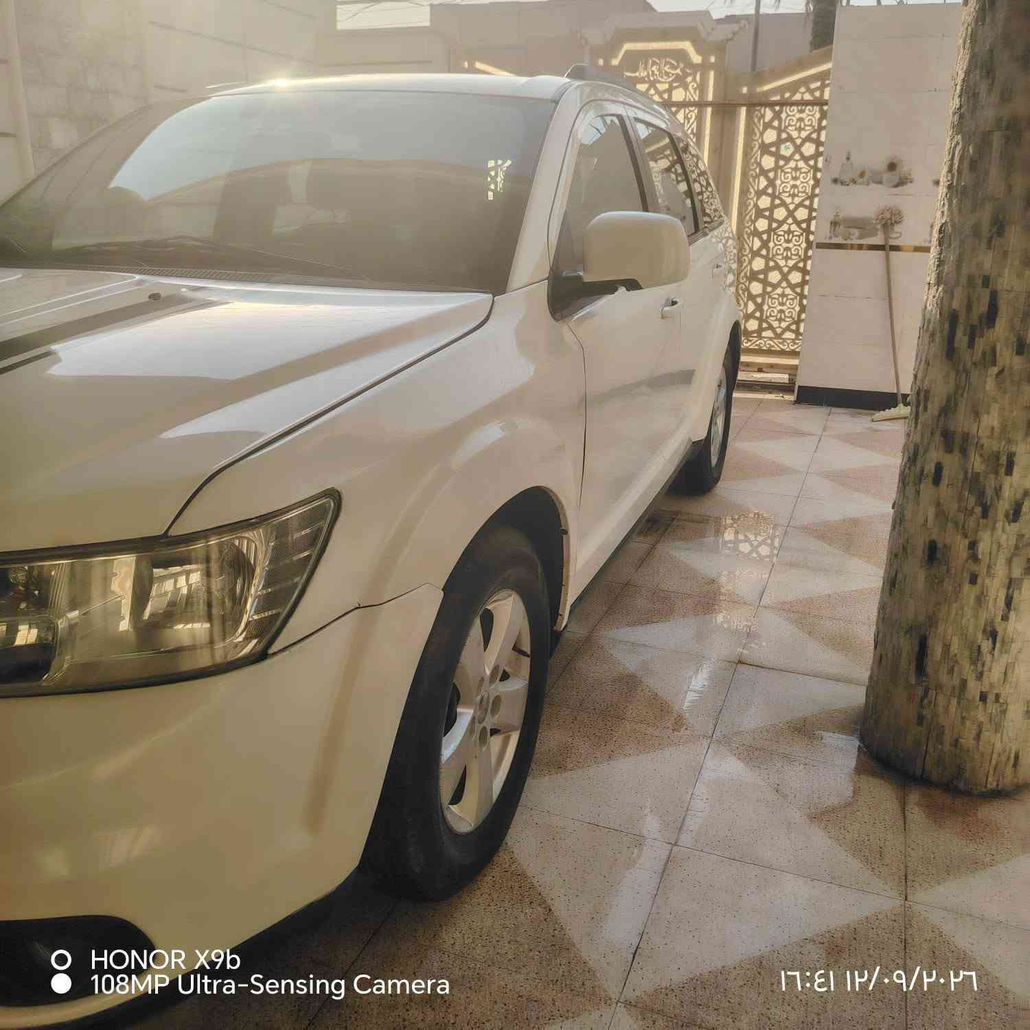 السلام عليكم
جورني موديل ٢٠١٢
لون ابيض 
رقم بغداد 
مبدل بونيد وجاملغ
شرط تحويل 
السعر ٩٠$

نص مكتوب في الصور:
- HONOR X9b
- 108MP Ultra-Sensing Camera
- ١٦:٣٥ ١٢/٠٩/٢٠٢٦
- HONOR X9b 108MP Ultra-Sensing Camera 2026/09/13 16:36
- HONOR X9b 108MP Ultra-Sensing Camera 14:36 14/09/2026
- ١٦:٣٧ ١٢/٠٩/٢٠٢٦
- O HONOR X9b 108MP Ultra-Sensing Camera ١٦:٣٧ ١٢/٠٩/٢٠٢٦
- ١٦:٤١ ١٢/٠٩/٢٠٢٦
- ١٨:٣٣ ١٢/٠٩/٢٠٢٦