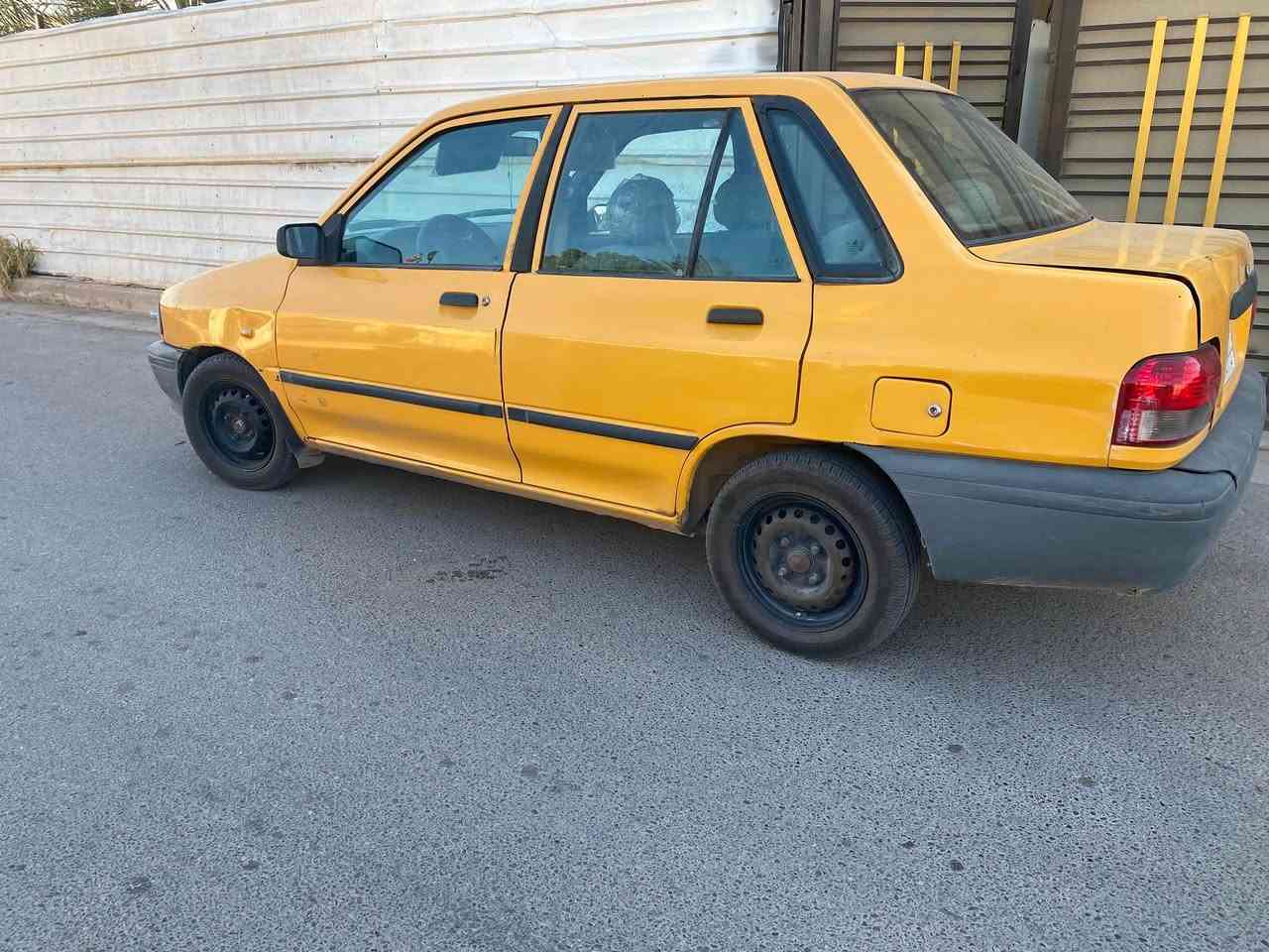 سلام عليكم
سايبا موديل ٢٠١٥  
كير 
مكينه 
كلج 
كله جديد 
تبريد ثلج 
زوج تايرات جديد امامي
بيهة طخات 

السعر 30 وبيها مجال 

المكان بغداد الزعفرانيه 
***********
