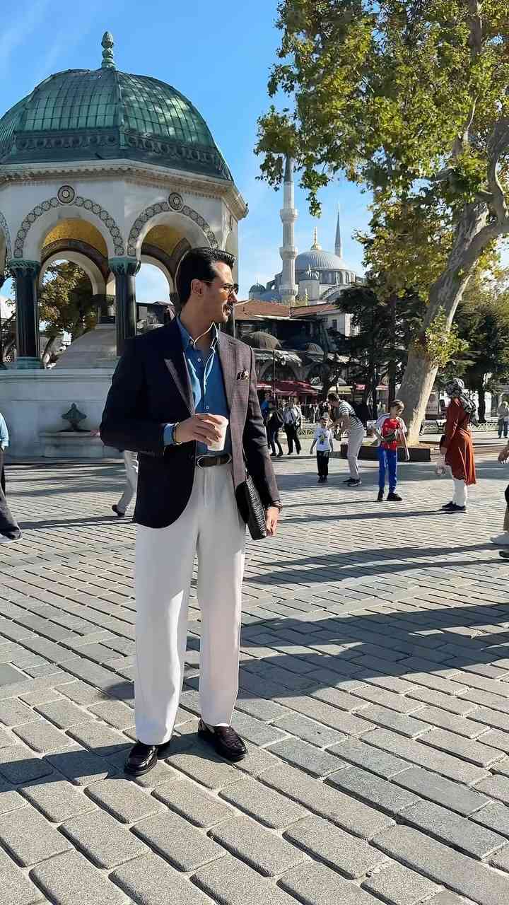 استمتعوا وياي بشوارع اسطنبول 🇹🇷 + الستايل راح يكون متوفر بالكامل ✨

