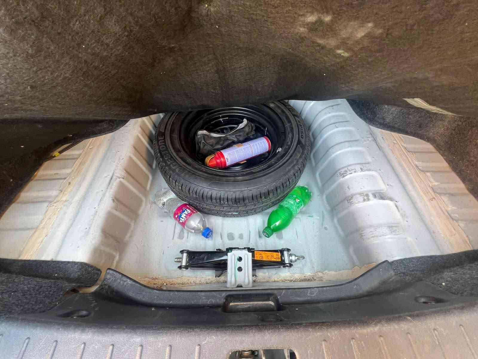نيسان صني ٢٠٢٢ هندي خليجي بيهه جامرلق خلف السائق صبغ بدون دواخل سنوية ورقم وهزة وبراد جديد ماشية ٦٨ الف كيلو بيهه يطاق بانزين السعر ١١٠ ورقة للاستفسار اتصل *********** كركوك كركوك, العراق
