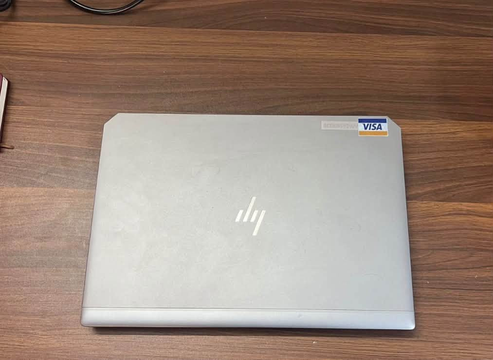 HP ZBook 15 G6 • i7-9850H • 32GB رام