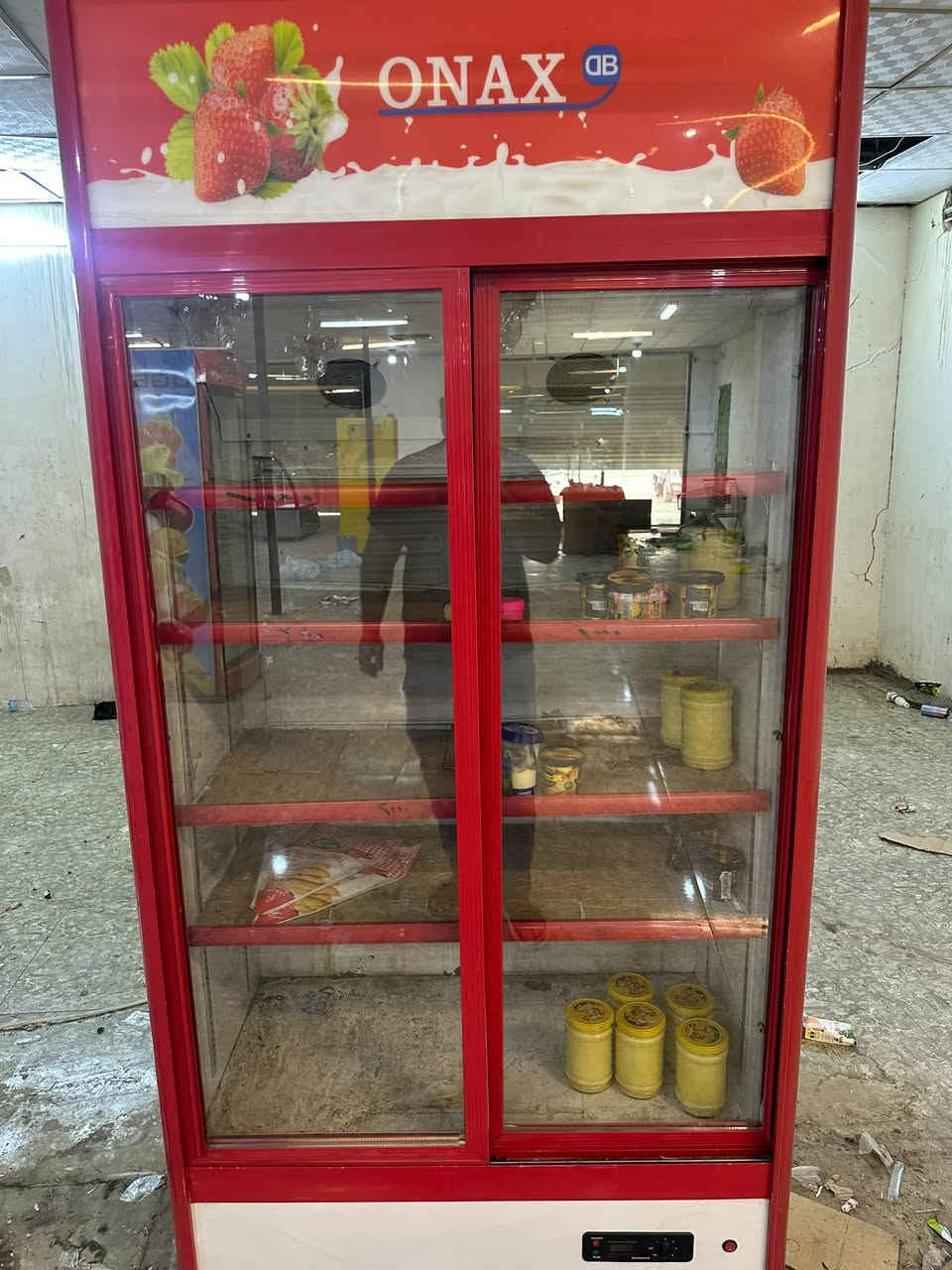 رف ٧متر • بابين • عارضة كيك