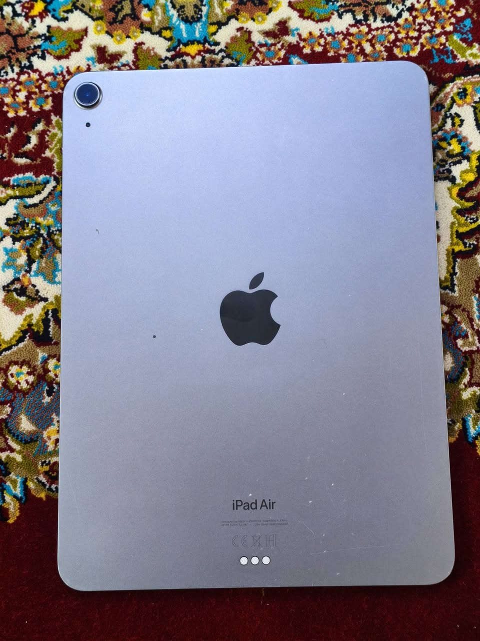 ايباد اير جين ٥
Ipad air gen 5 

معالج M1 وشاشة حجم ١٠.٩ انش و ذاكرة التخزين 64 جيجا بايت وسطوع الشاشة 500 nits شحن يدوم أكثر من 10 ساعات.  كاميرا أمامية 4k 60fps كاميرا أمامية 12 ميجابيكسل ultra wide يحتوي على بصمة اصبع مدمجة مع زر التشغيل 

للتواصل والاستفسار مع الرقم ***********
السعر 400الف

