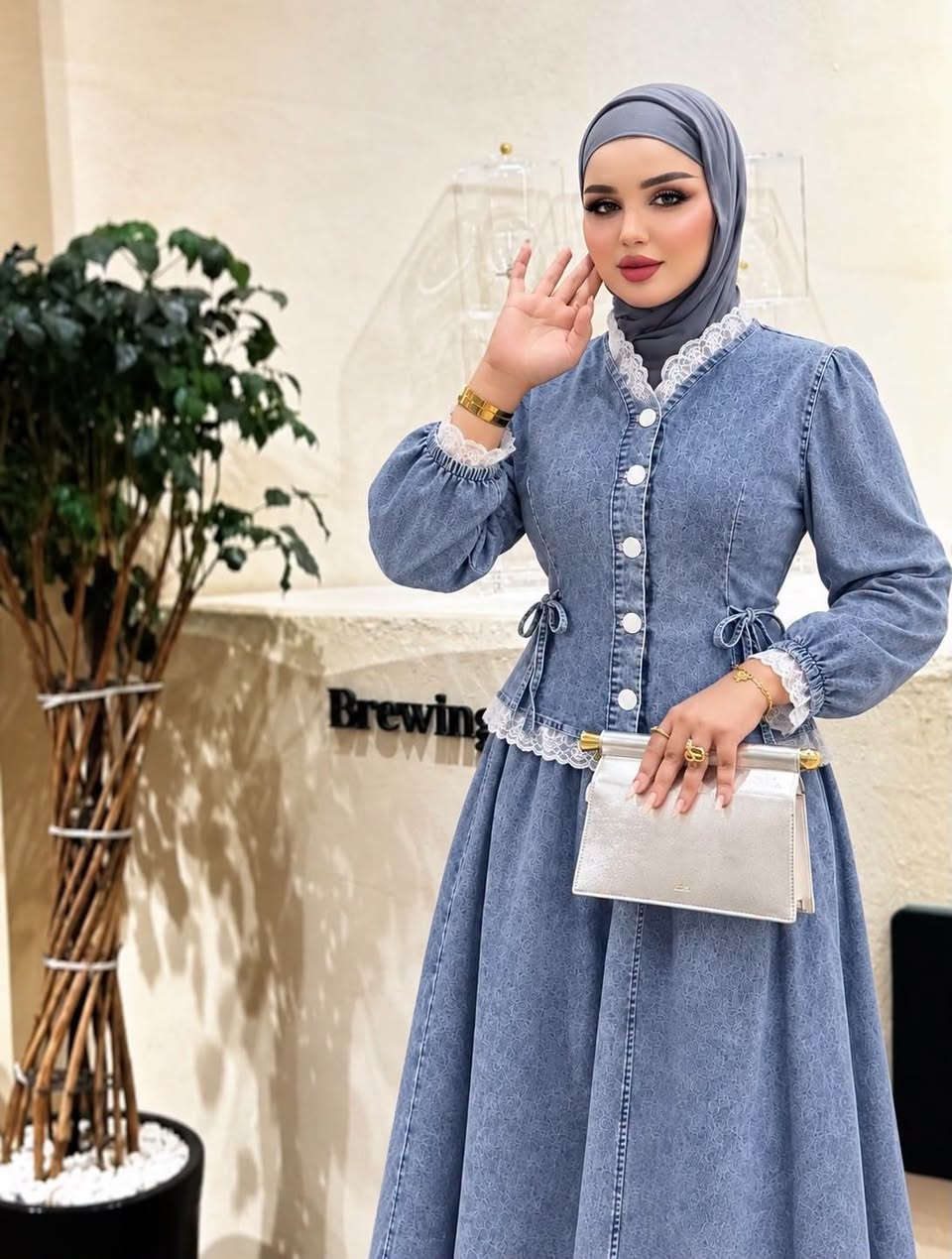 طقم جينز تركي • مقاسات ٣٨-٤٨ • الرمادي التاميم