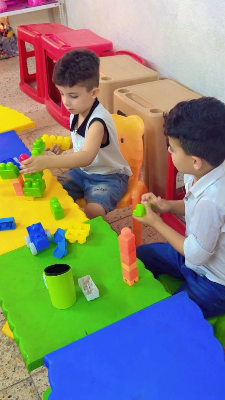🌸✨ التسجيل مستمر في روضة الهدى الأهلية ✨🌸
لأن طفلكم يستحق بداية جميلة وآمنة 💕
نستمر باستقبال أطفالنا الأعزاء للعام الدراسي ٢٠٢٦–٢٠٢٧ 🎒📚
🌈 تعليم ممتع وتأسيس مميز
🧸 بيئة آمنة ومحببة للأطفال
🎨 أنشطة تعليمية وترفيهية متنوعة
👩‍🏫 كادر يهتم بأطفالكم بكل حب واهتمام
📌 التسجيل مستمر والمقاعد محدودة
سارعوا بحجز مقعد طفلكم وكونوا معنا في رحلة مليئة بالتعلم والمرح 🌟
📍 العنوان: مقابل المستشفى التركي – بداية الخدمات
📞 للتسجيل والاستفسار: ***********
💗 روضة الهدى الأهلية… هنا تبدأ أجمل خطوات طفلكم نحو المستقبل 💗
