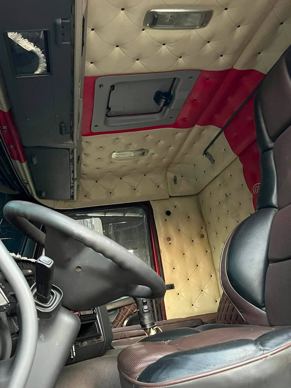 ڤاڵڤۆ مۆدیل ٢٠٠٩ بێ ڕەقەم
مەکینە ٤٦٠ بیلاد شانسی درێژ پان 
مجموعە شەفت 
***********
***********
