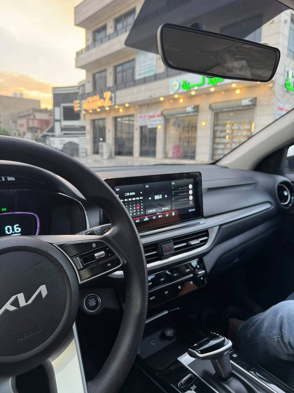..السلام عليكم 
كي 3خليجي  موديل 25
بصمة
جلد
شاشة
سلايت
فول مواصفات سياره 1/1
ماشيه سياره الفين 
رقم ربيل شكل جديد نكليزي تحويل ثاني يوم 
مكفول كفاله عامه السياره 
سعار سياره 147بي مجال 
العنوان بغداد بلديات 
نتصل تدلل 
ما متوجد على النت شراي نتصل تدلل 
***********
