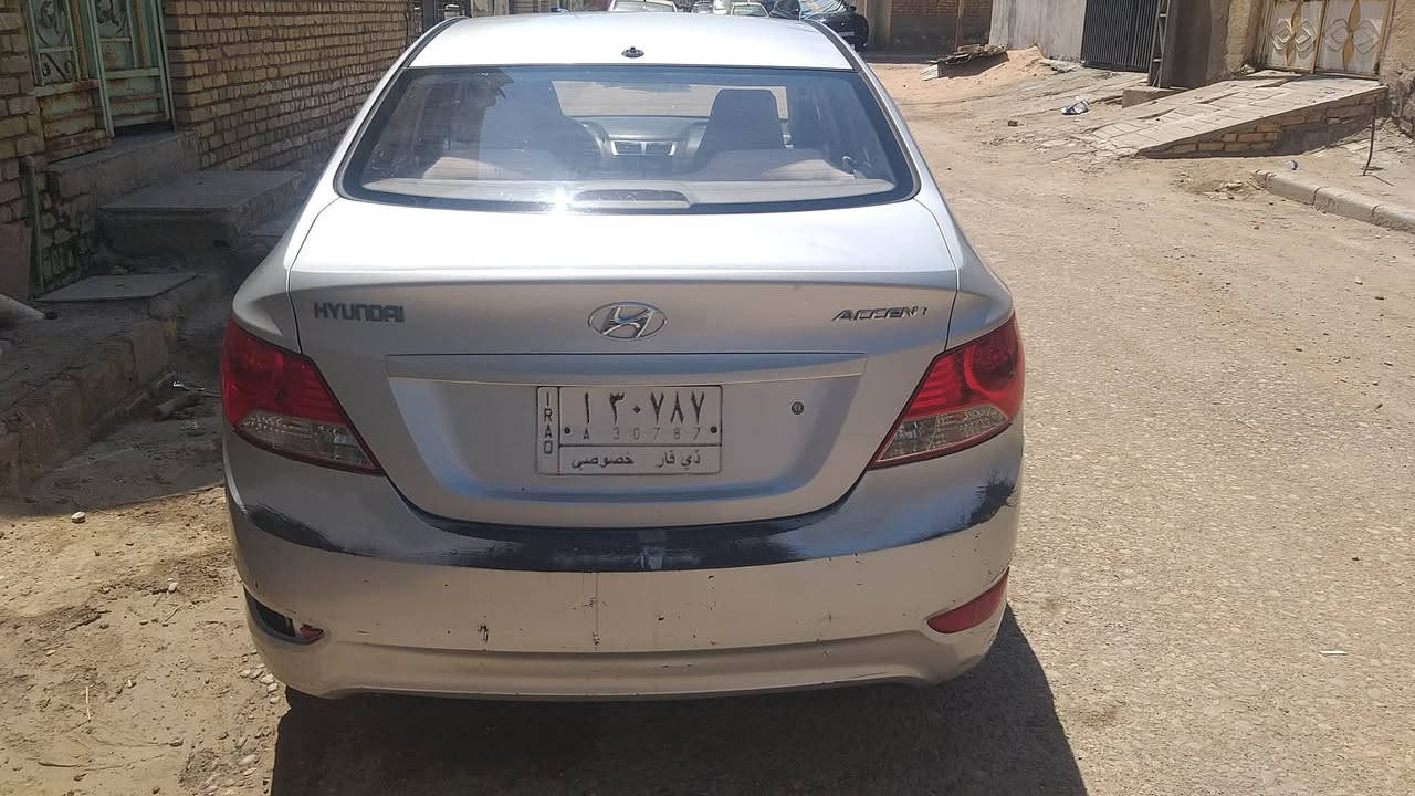 هونداي اكسنت للبيع موديل ٢٠١٣ خليجي حداديه طخم تايرات تبريد شغال السياره ضررها بنيد مبدل ومصبوغ مكينه ١٦٠٠ دبل قطره المكينه بيه خيط تبخير السياره بأسمي مكان السياره ميسان مركز المدينه بيه سونار مرفق ويه الصورالسعر ٧٧وبيه مجال ***********
