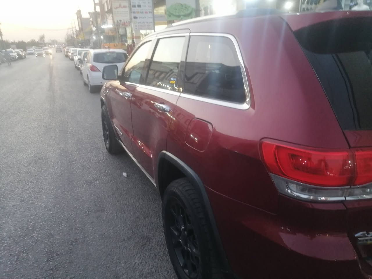السلام عليكم عندي جيب 2014ماروني رقم بغداد بيها قطعتين من امريكا وعندي صار بيها صبغ 4قطع رش بدون معجون قيمها بالي يرضي الله كير مكينه كلها بشرط وين متريد تفحص  تبريد ثلاجه تايرات حداديه نص عمر مكينه شادها جديد قبل 2شهر جديده كلش مكانها بغداد المنصور تحويل يوم ثاني قيمها بالي يرضي الله
***********
