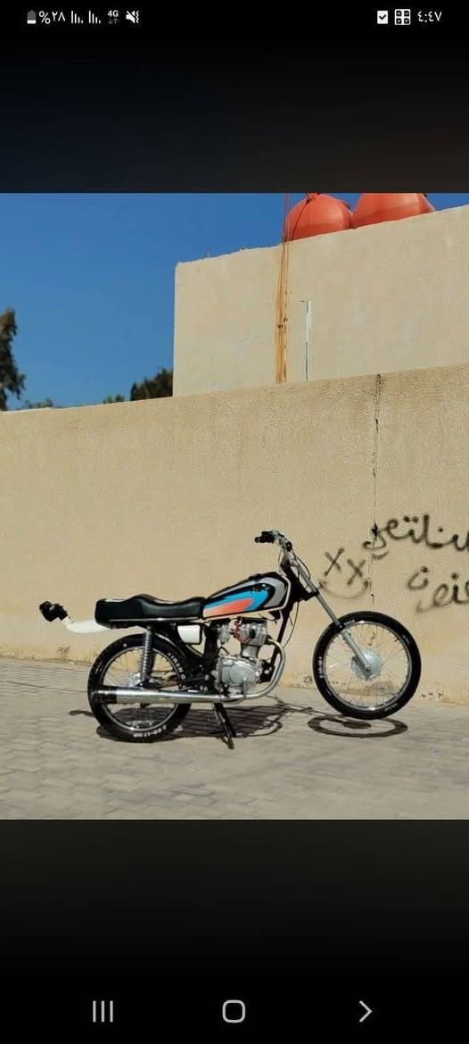 سلام عليكم دراجه للبيع نامه شلامجه 24 مفتوحه كلك كفاله سرقه سعره 425 وبيه مجال بسيط الشراي مكانه لدوانيه عفك رقمي *********** واتساب
